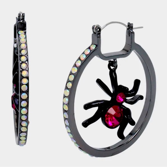 Betsey Johnson GHOUL FRIENDS 
SPIDER HOOP EARRINGS PINK STONES-Halloween NWT🕷️ - Picture 4 of 9